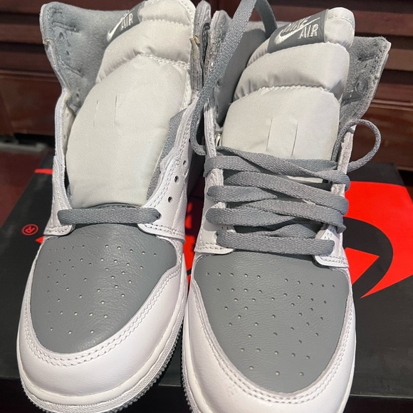 COPY - Nike Jordan 1 Retro High OG - Picture 3 of 5